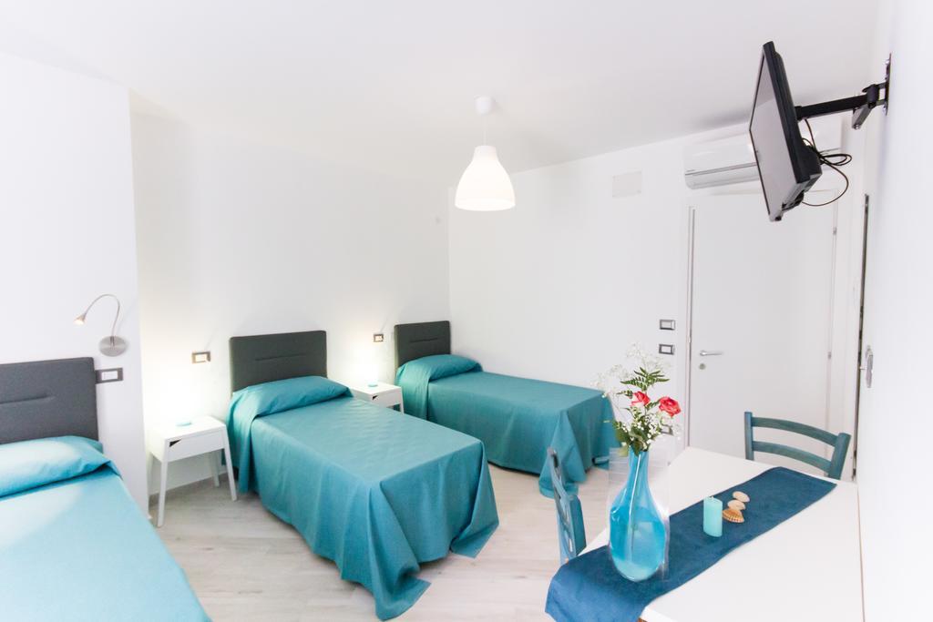 Bed and Breakfast Stanze Del Mare Balestrate Habitación foto