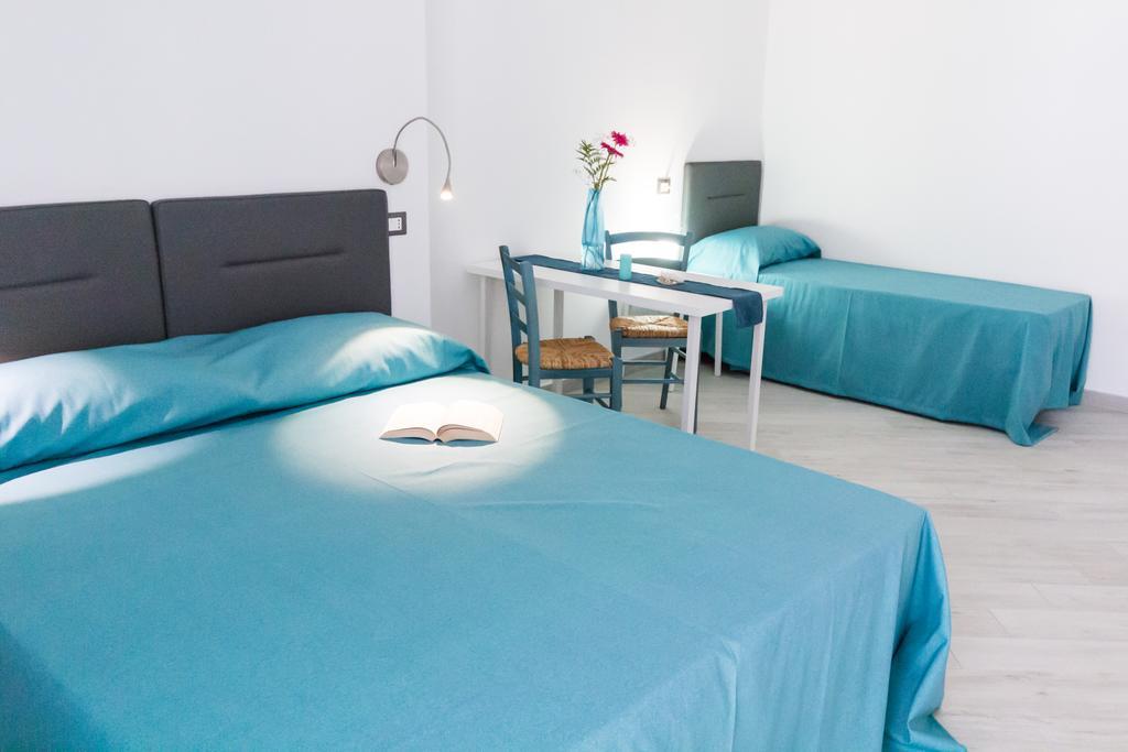 Bed and Breakfast Stanze Del Mare Balestrate Habitación foto